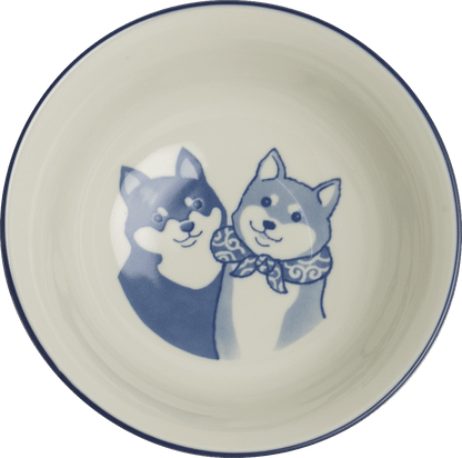 Mellanstor skål med Shiba-motiv. Storlek: Ø19 cm | H7,5 cm.