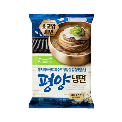 Koreanska Kalla Nudlar med Kimchi soppa 806g, Pulmuone