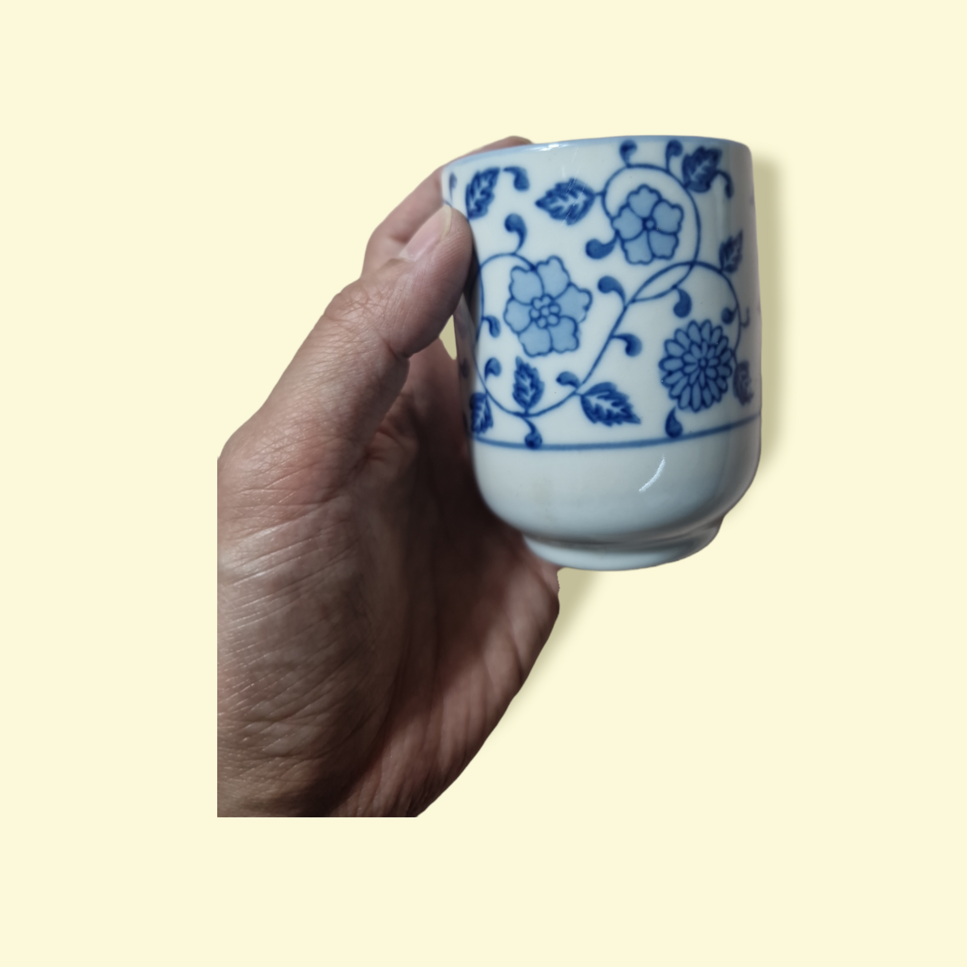 Liten Blå Blommig Kopp