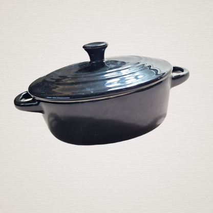 Liten Svart Oval Ugnsform