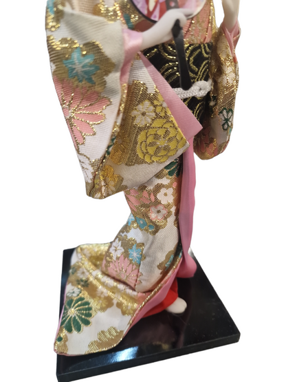Japansk geisha med kimono
