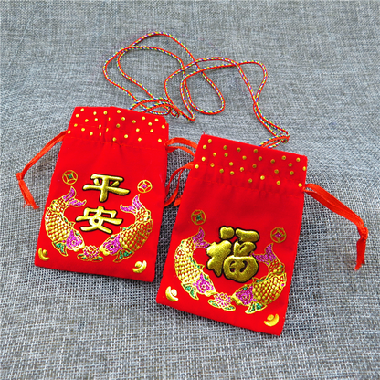 kinesisk lyckoamulett rödficka